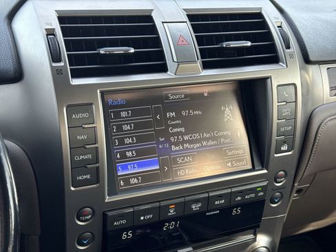 Used 2016 Lexus GX 460 image 23