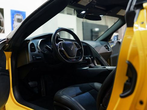 Used 2016 Chevrolet Corvette Z06 w/ 2LZ Preferred Equipment Group RWD image 36