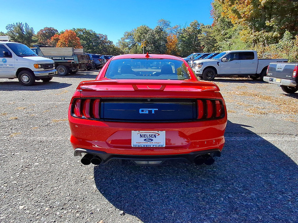 Used 2022 Ford Mustang GT w/ GT Performance Package RWD image 7