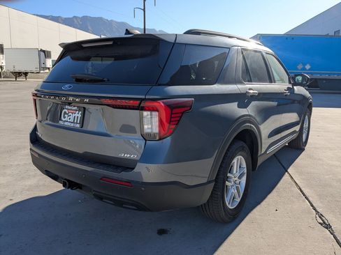 New 2025 Ford Explorer Active image 3