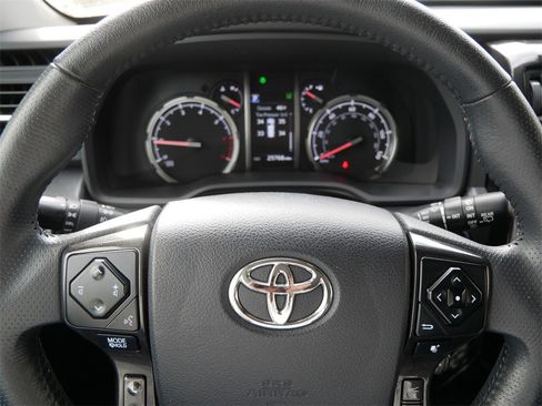 Certified 2024 Toyota 4Runner TRD Off-Road image 26