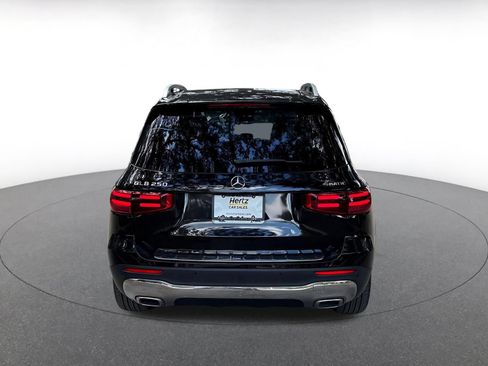 Used 2025 Mercedes-Benz GLB 250 4MATIC image 6