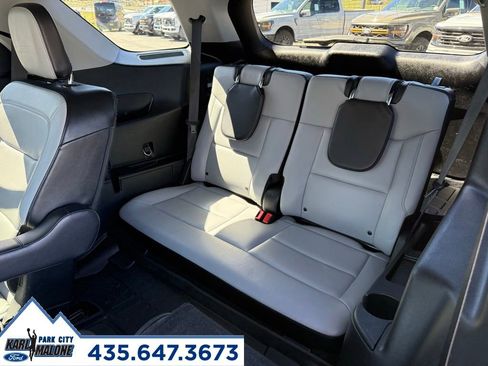 Used 2021 Ford Explorer XLT w/ Equipment Group 202A AWD/4WD image 31
