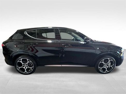 Used 2024 Alfa Romeo Tonale Ti AWD/4WD image 4