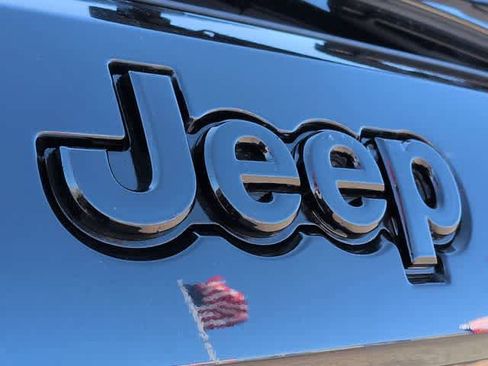 Used 2017 Jeep Grand Cherokee SRT AWD/4WD image 12