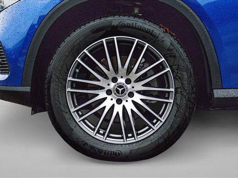 Certified 2025 Mercedes-Benz GLC 300 4MATIC image 9