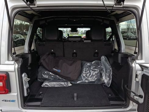 Used 2024 Jeep Wrangler High Altitude image 31