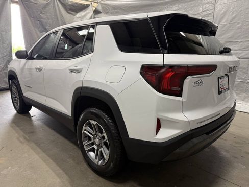 Used 2025 GMC Terrain Elevation AWD/4WD image 4