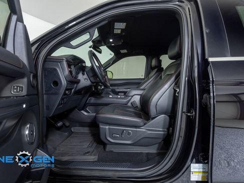 Used 2024 Ford Expedition Max Limited image 11