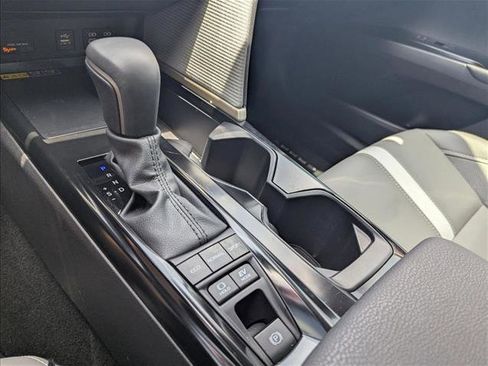 Certified 2025 Toyota Camry SE w/ Convenience Package FWD image 12