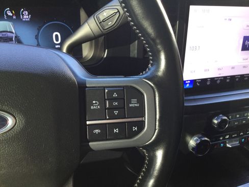 Used 2023 Ford F350 Lariat w/ Chrome Package image 14