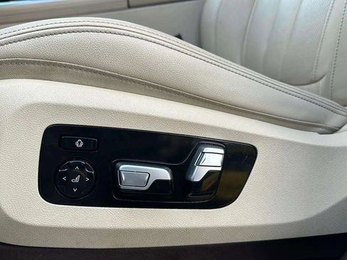 Used 2019 BMW X7 xDrive40i w/ Premium Package image 19