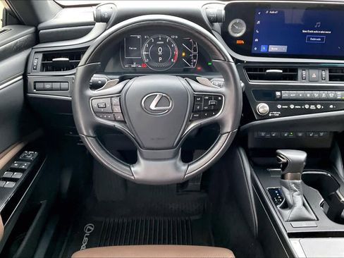 Used 2024 Lexus ES 350 w/ Technology Package image 5