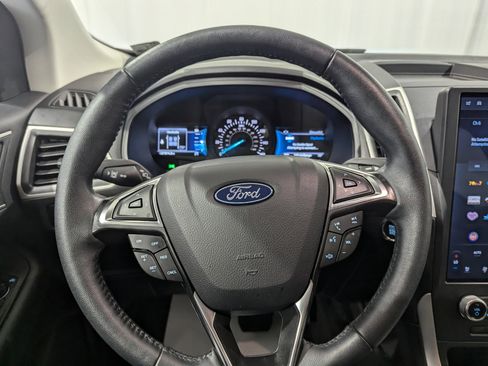 Used 2024 Ford Edge SEL w/ Convenience Package image 16