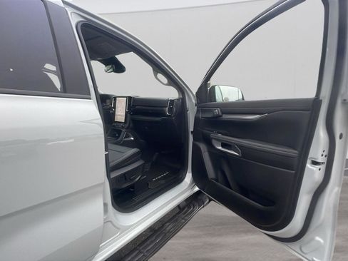 Used 2024 Ford Ranger Lariat w/ Advanced Towing Package image 21