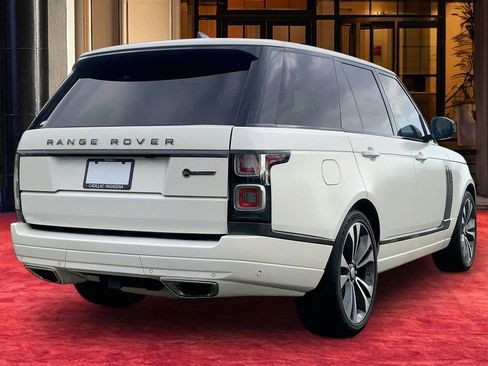 Used 2021 Land Rover Range Rover SV Autobiography Dynamic image 6