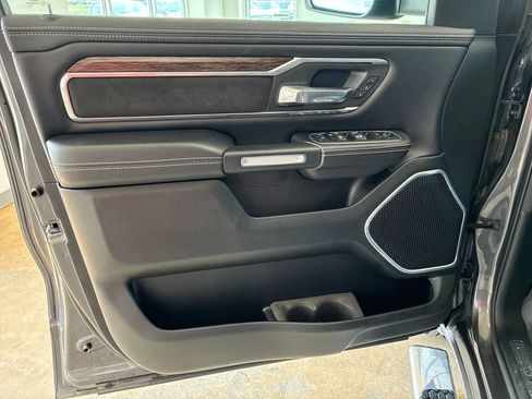 Used 2020 RAM 1500 Laramie AWD/4WD image 11