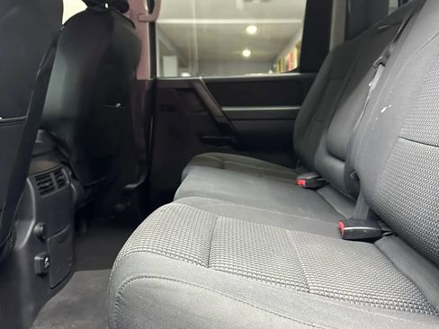 Used 2013 Nissan Titan SV w/ SV Value Truck Pkg RWD image 18