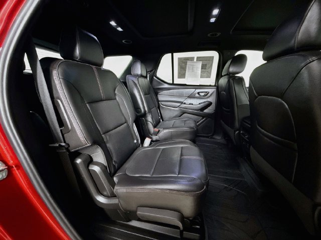 Used 2023 Chevrolet Traverse RS w/ LPO, Floor Liner Package AWD/4WD image 32
