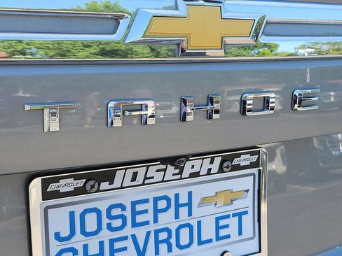 Used 2023 Chevrolet Tahoe LT w/ Luxury Package AWD/4WD image 9