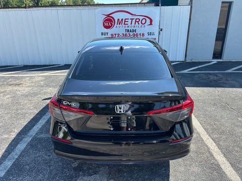 Used 2023 Honda Civic EX image 7