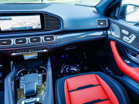 New 2026 Mercedes-Benz GLE 53 AMG 4MATIC Coupe image 15