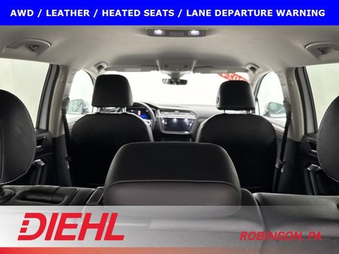 Used 2024 Volkswagen Tiguan SE image 9