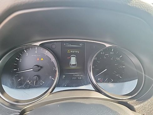 Used 2016 Nissan Rogue SV AWD/4WD image 24