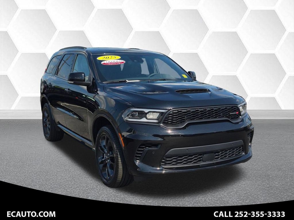 Certified 2025 Dodge Durango GT AWD/4WD image 1