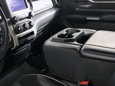 Used 2019 RAM 1500 Laramie image 25