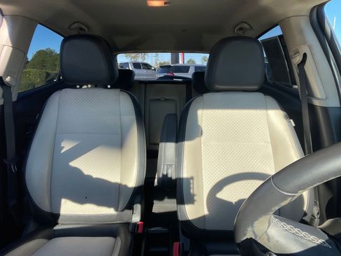 Used 2018 Buick Encore Preferred image 32