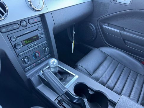 Used 2007 Ford Mustang GT image 12