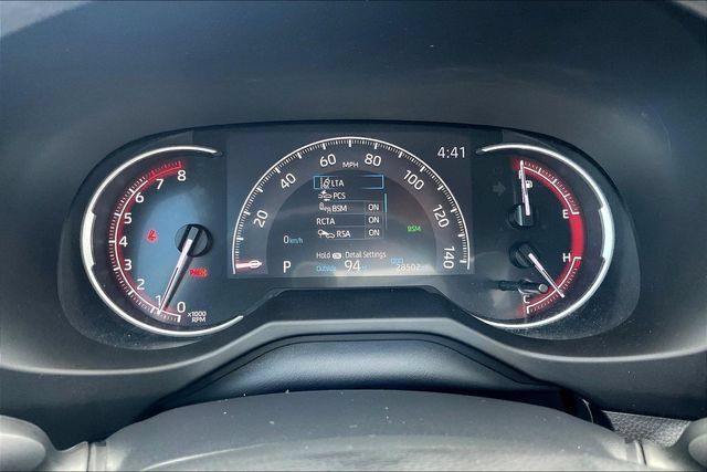 Used 2023 Toyota RAV4 XLE FWD image 15