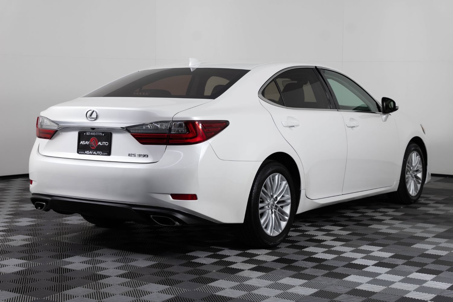 Used 2017 Lexus ES 350 w/ Accessory Package FWD image 7