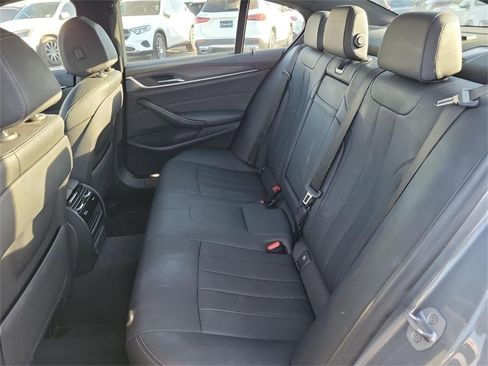 Used 2023 BMW 530i image 13