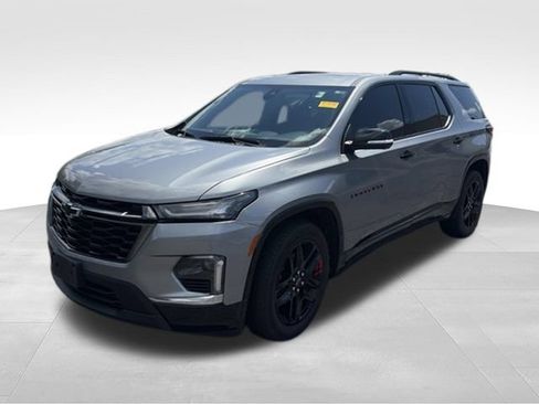 Certified 2023 Chevrolet Traverse Premier w/ Redline Edition AWD/4WD image 7