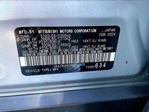 Used 2024 Mitsubishi Outlander ES FWD image 3