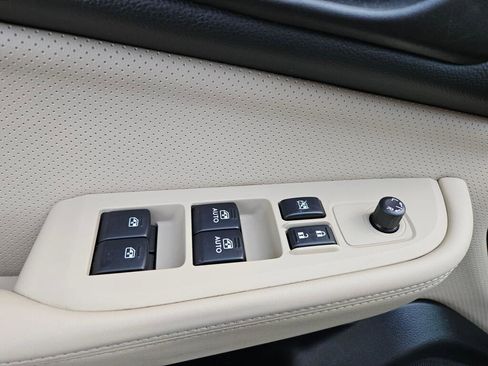 Used 2016 Subaru Outback 2.5i Limited image 26