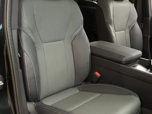 Used 2026 Lexus GX 550 image 10