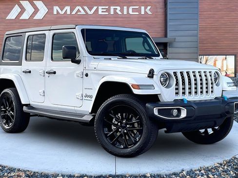 Used 2023 Jeep Wrangler Unlimited Sahara w/ Cold Weather Group AWD/4WD image 1