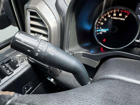 Used 2017 Ford F150 Limited image 24