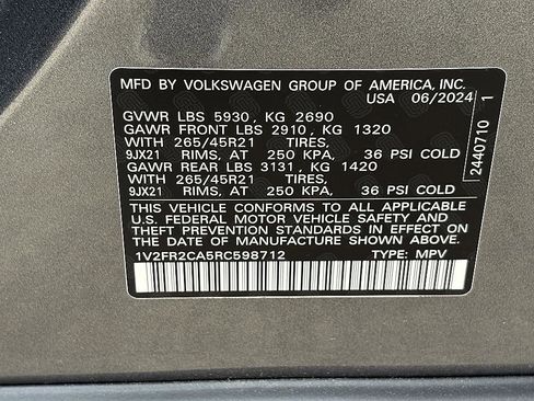 Used 2024 Volkswagen Atlas SEL Premium R-Line AWD/4WD image 29
