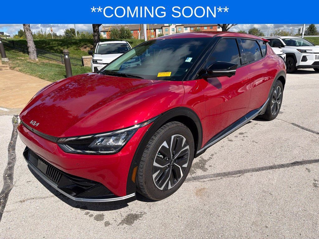 Used 2024 Kia EV6 Wind w/ Wind Technology Package AWD/4WD image 1