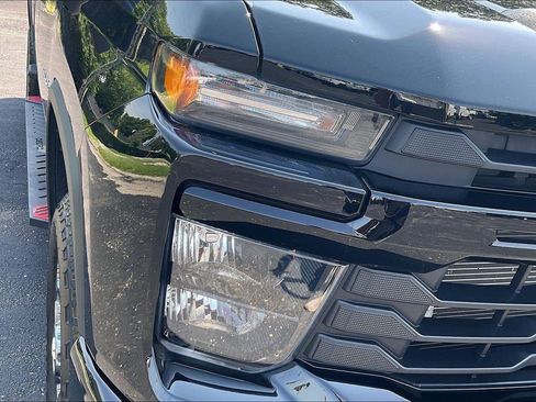 Used 2024 Chevrolet Silverado 2500 Custom w/ Custom Value Package AWD/4WD image 27