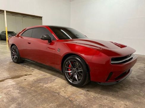 Used 2024 Dodge Charger Daytona Scat Pack w/ Plus Group AWD/4WD image 7