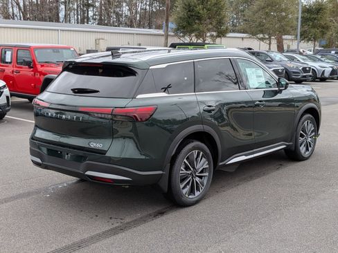 New 2026 INFINITI QX60 Luxe image 3