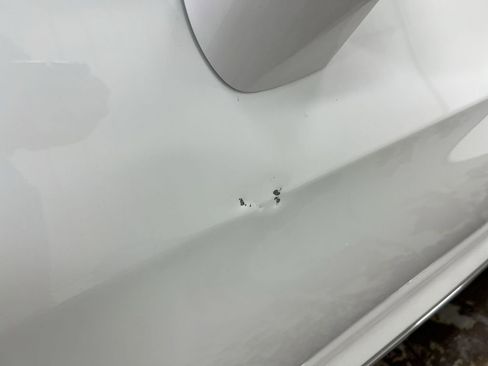 Used 2018 Chrysler Pacifica Touring-L FWD image 35