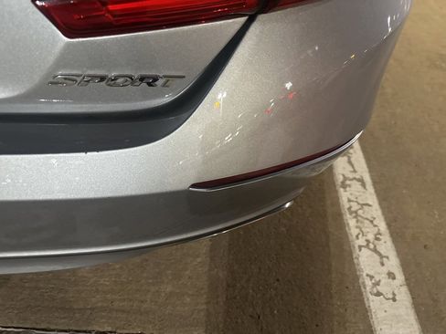 Used 2019 Honda Accord Sport image 7