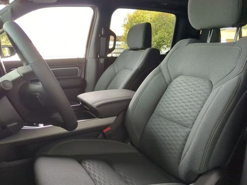 New 2026 RAM 1500 Big Horn AWD/4WD image 6