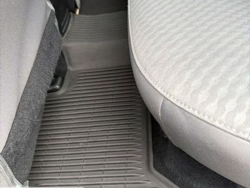 Used 2022 Toyota Tacoma SR image 34